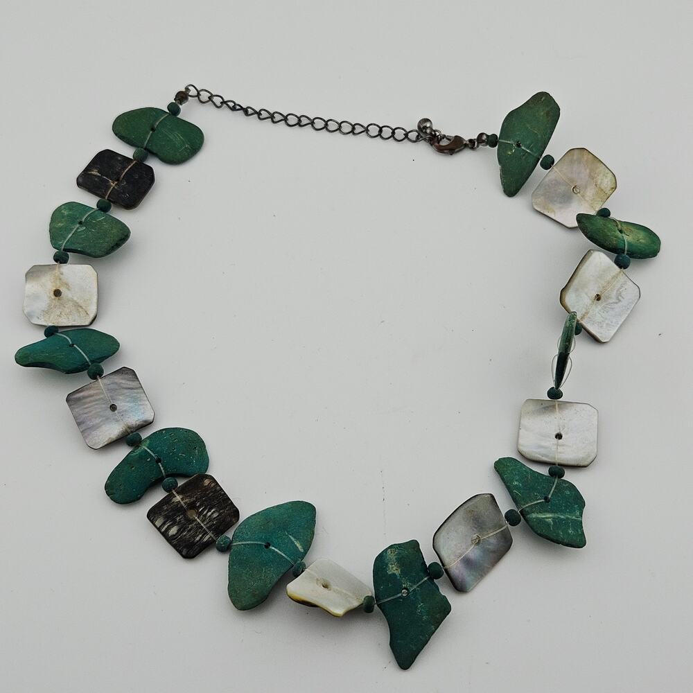Green Beaded Stone Chip Statement Necklace Bohemian Earthy Southwestern Hippie